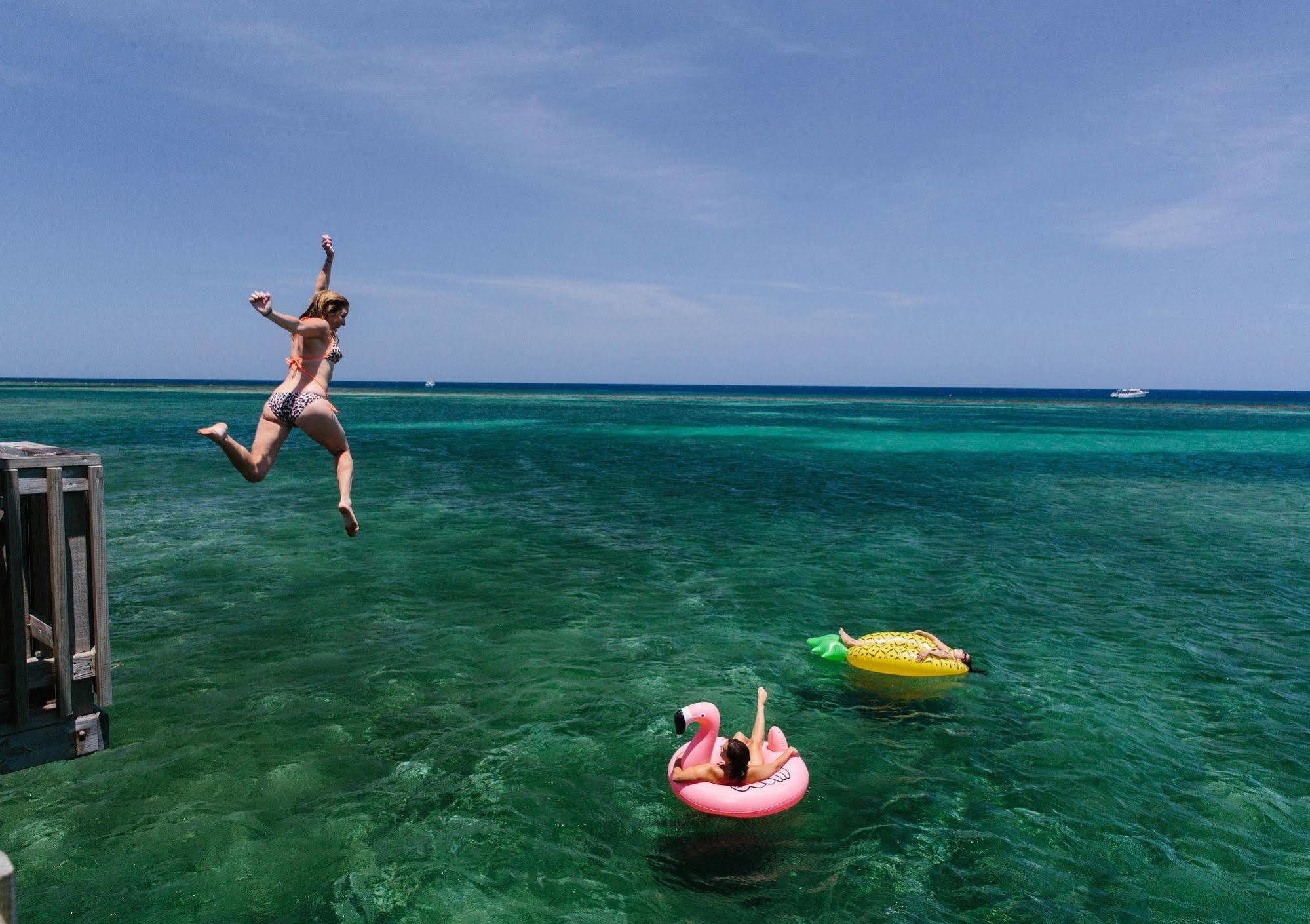 فندق Puerta Azul Sandy Bay المظهر الخارجي الصورة